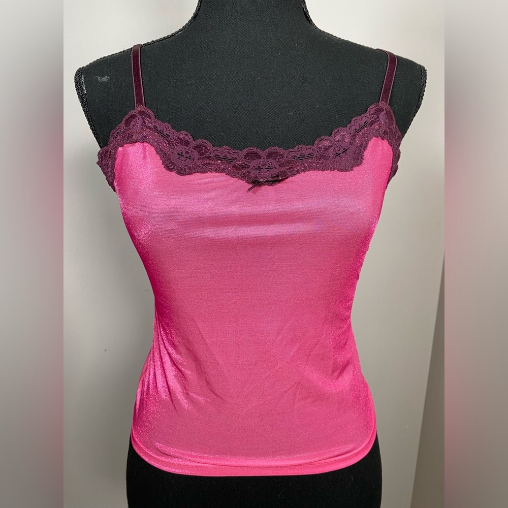Women’s Small Victoria secret pink shimmer lace cami
